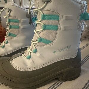 Columbia Kids' Grey and Teal Snow Boots
